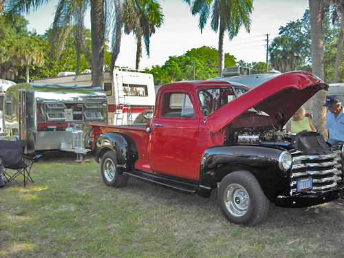 Tin Can Tourists - 1949 Little Caesar and 1953 Chevy Truck photo